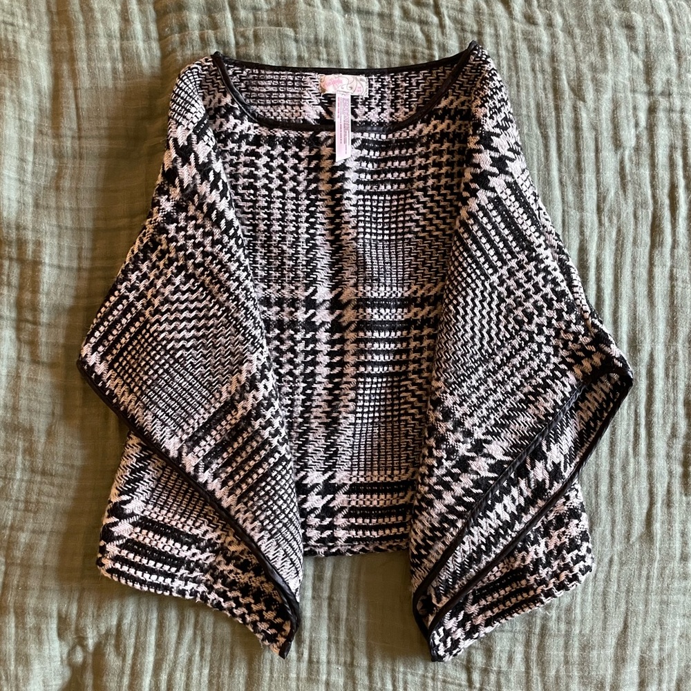 Free People Houndstooth Cropped Sweater